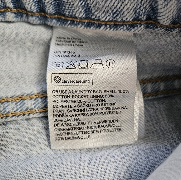 H&M High-waisted Jean Shorts - Picture 5 of 5